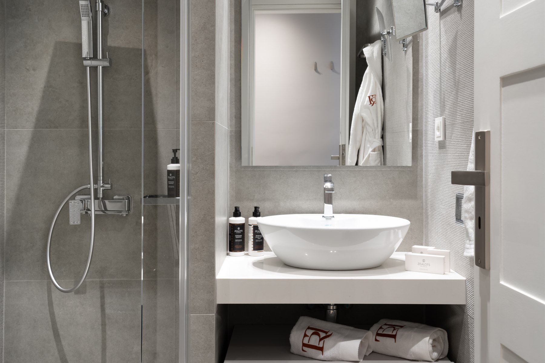 Μπάνιο Trilogia Suites
